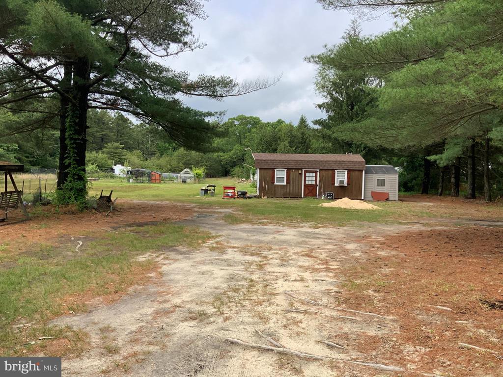 472 JACKSON ROAD
