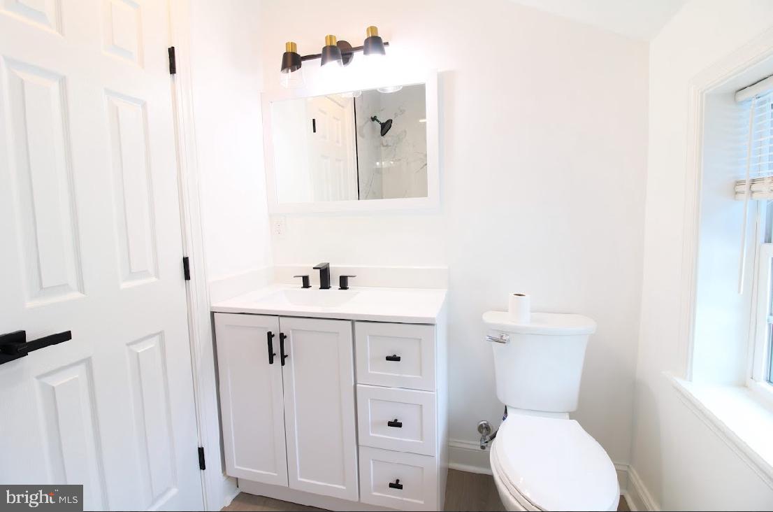 529 E BLENHEIM AVENUE