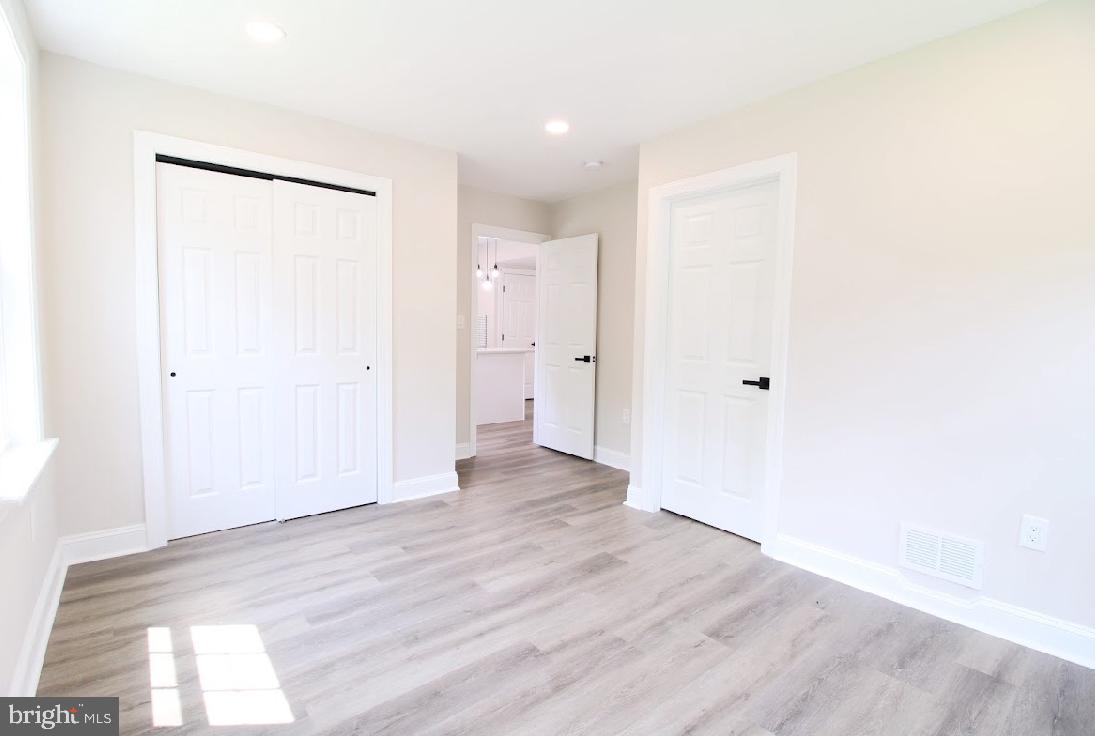 529 E BLENHEIM AVENUE