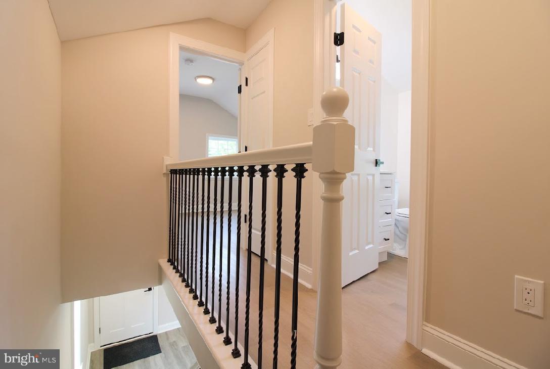 529 E BLENHEIM AVENUE