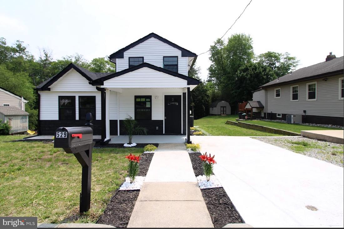 529 E BLENHEIM AVENUE