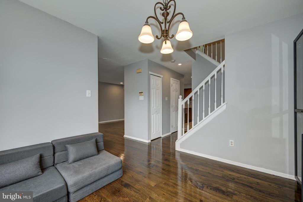 7721 HESSON LANE