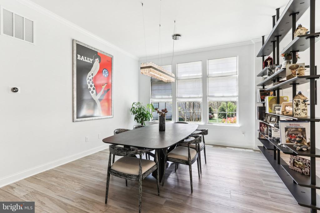 55 Remington Dr