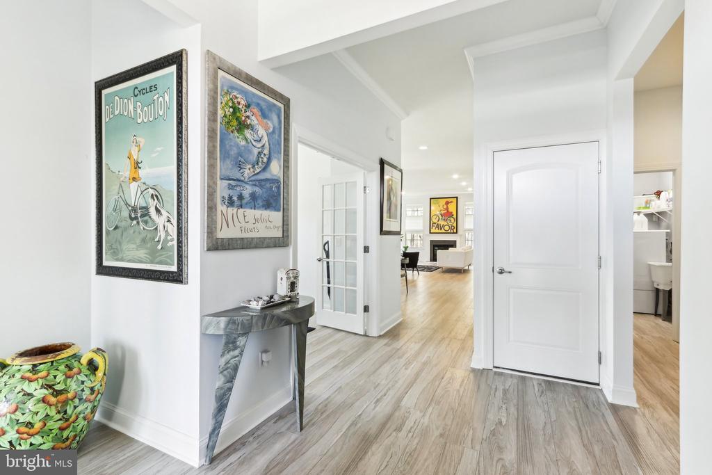 55 Remington Dr