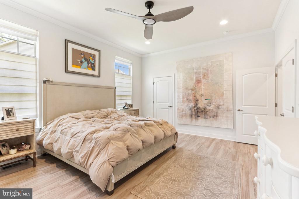 55 Remington Dr
