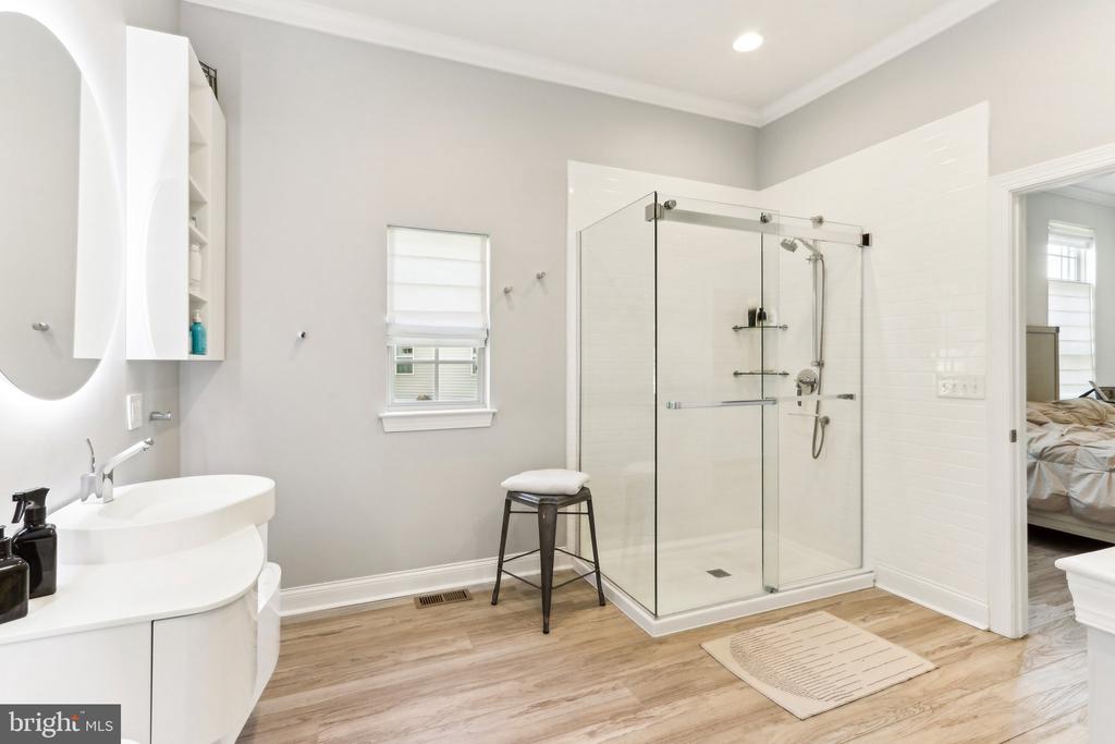 55 Remington Dr