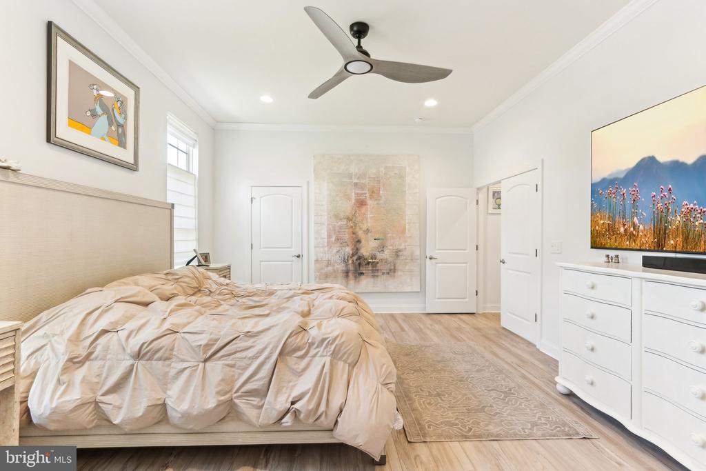 55 Remington Dr