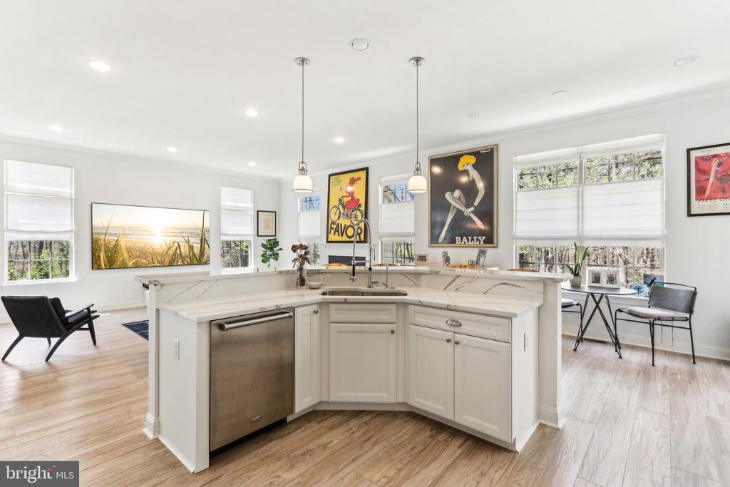 55 Remington Dr