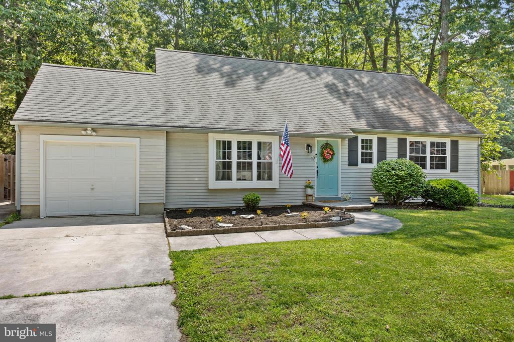 17 WALTHAM WAY