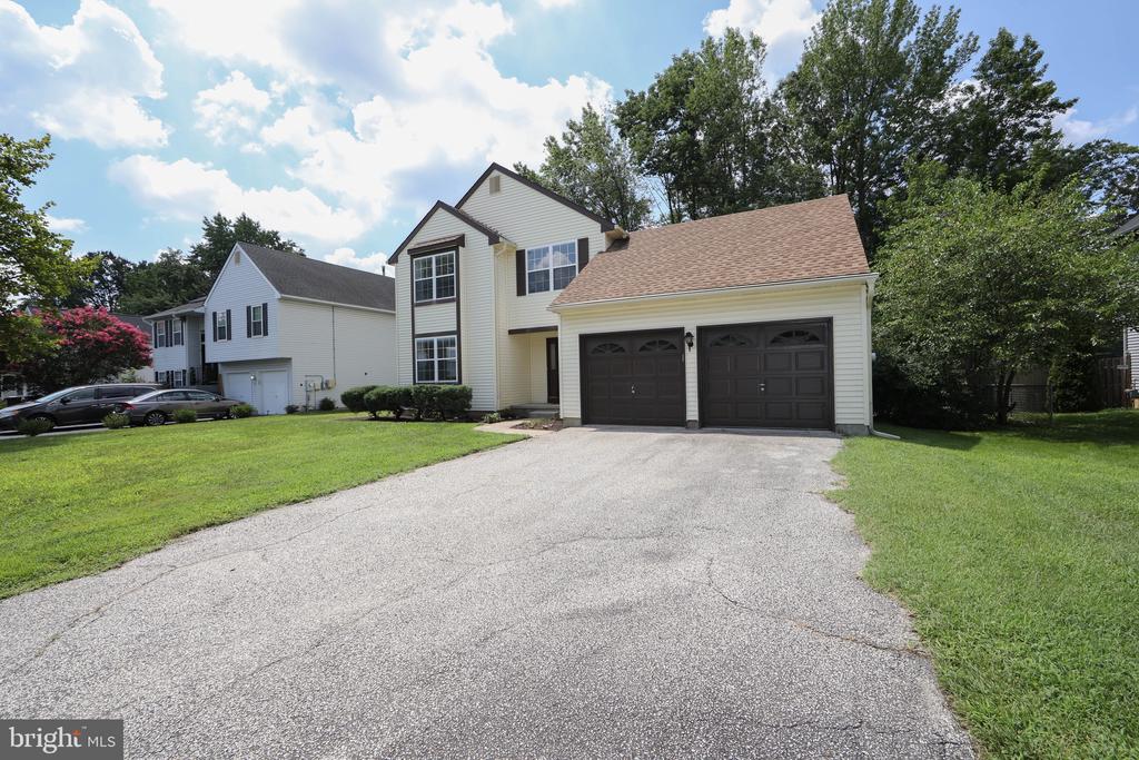 28 COUNTRY LANE