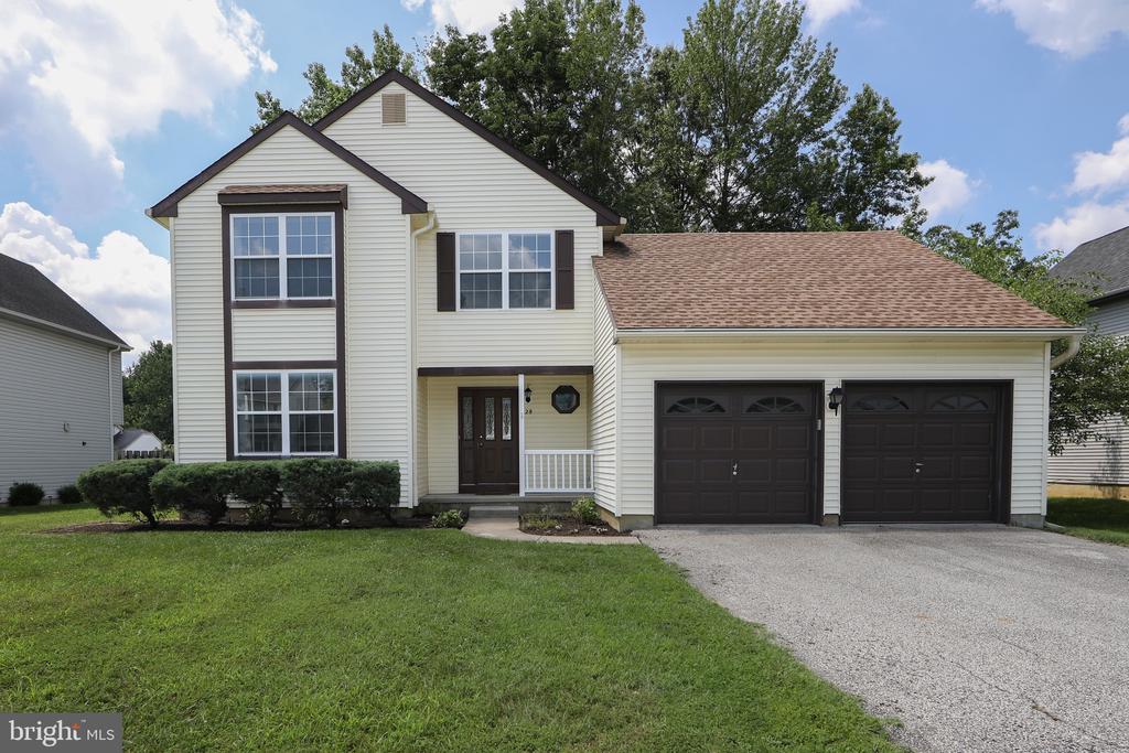 28 COUNTRY LANE