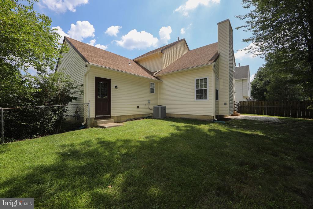 28 COUNTRY LANE