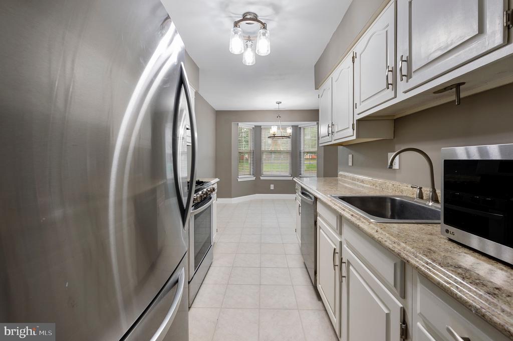 221 KNOLL DRIVE