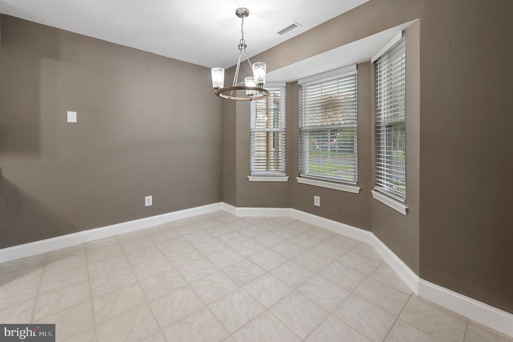 221 KNOLL DRIVE