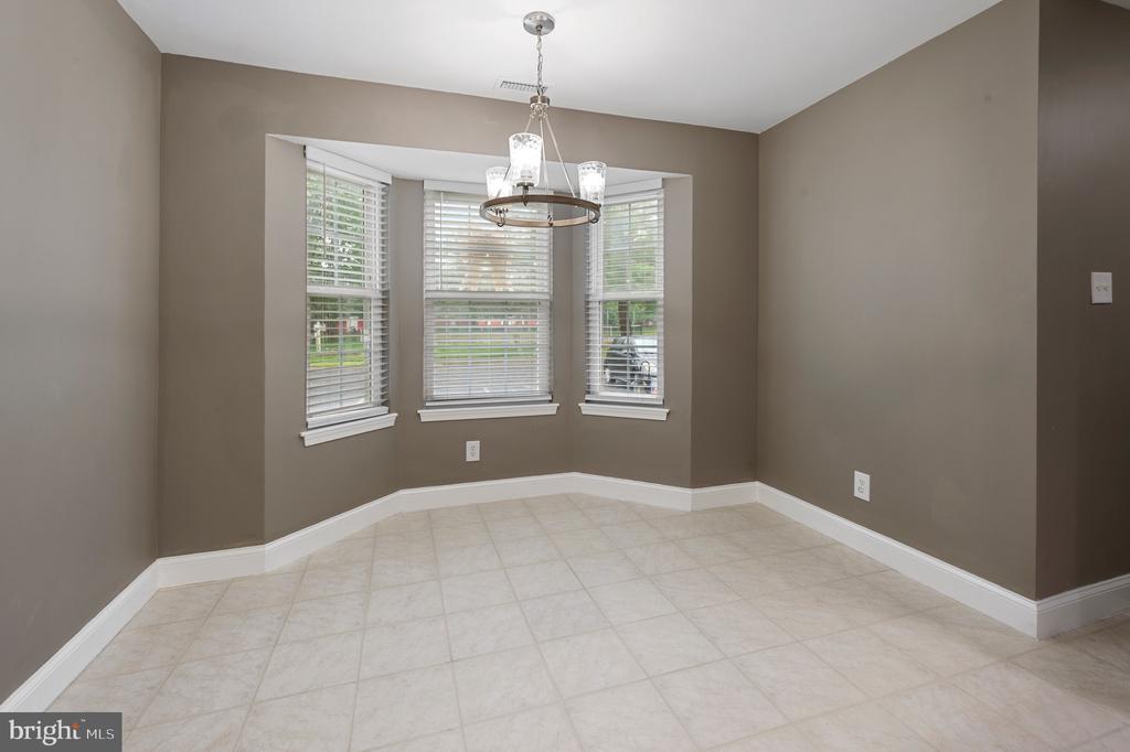 221 KNOLL DRIVE