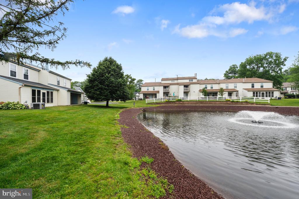 221 KNOLL DRIVE