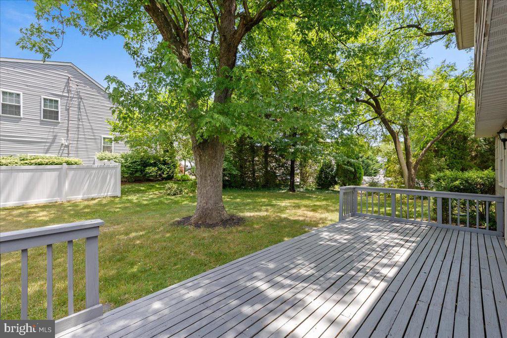 1604 PLEASANT DRIVE