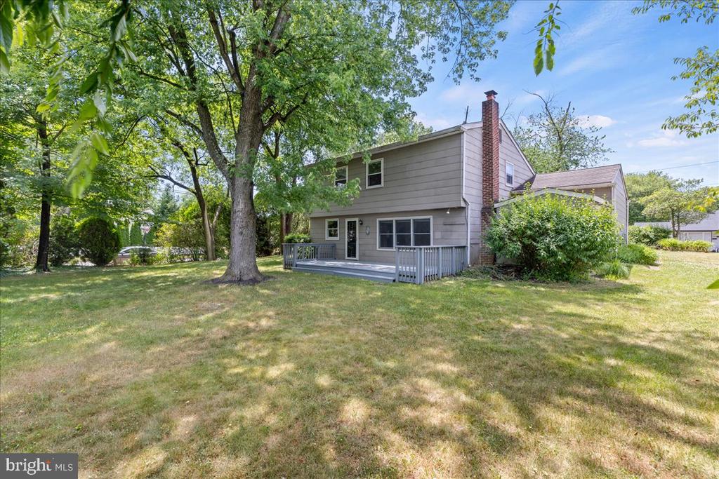 1604 PLEASANT DRIVE