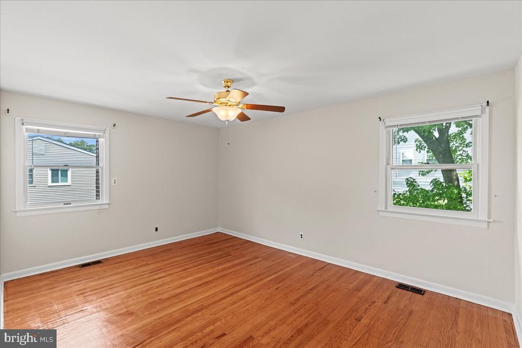 1604 PLEASANT DRIVE