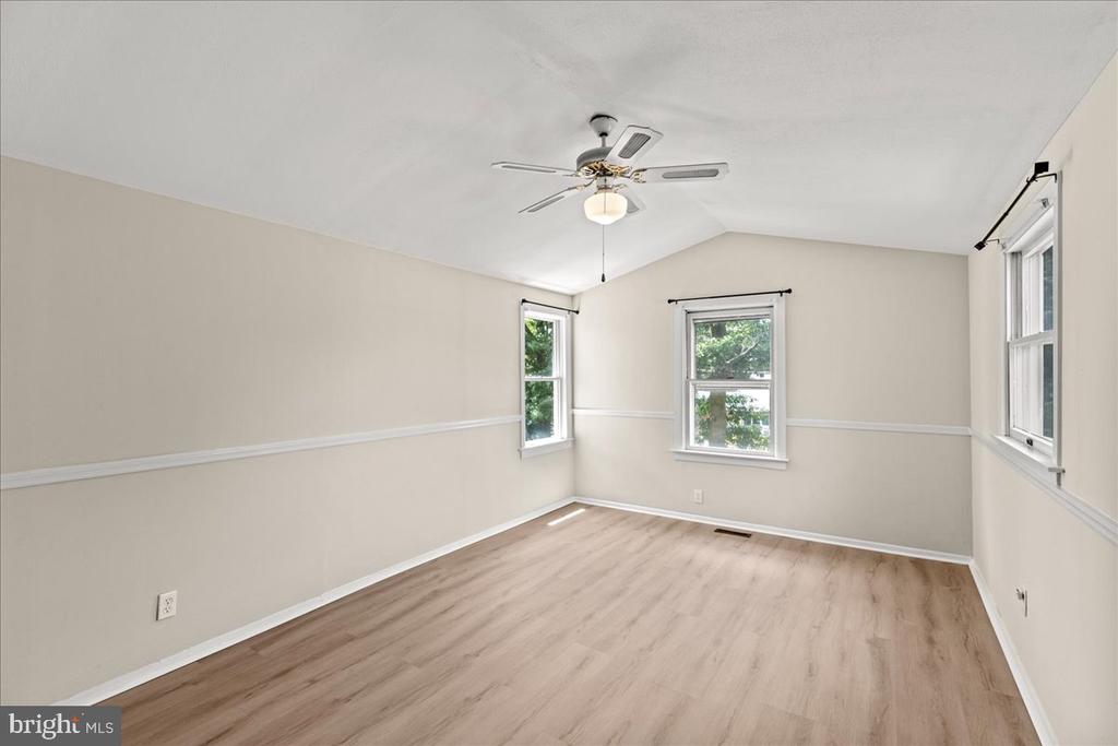 1604 PLEASANT DRIVE