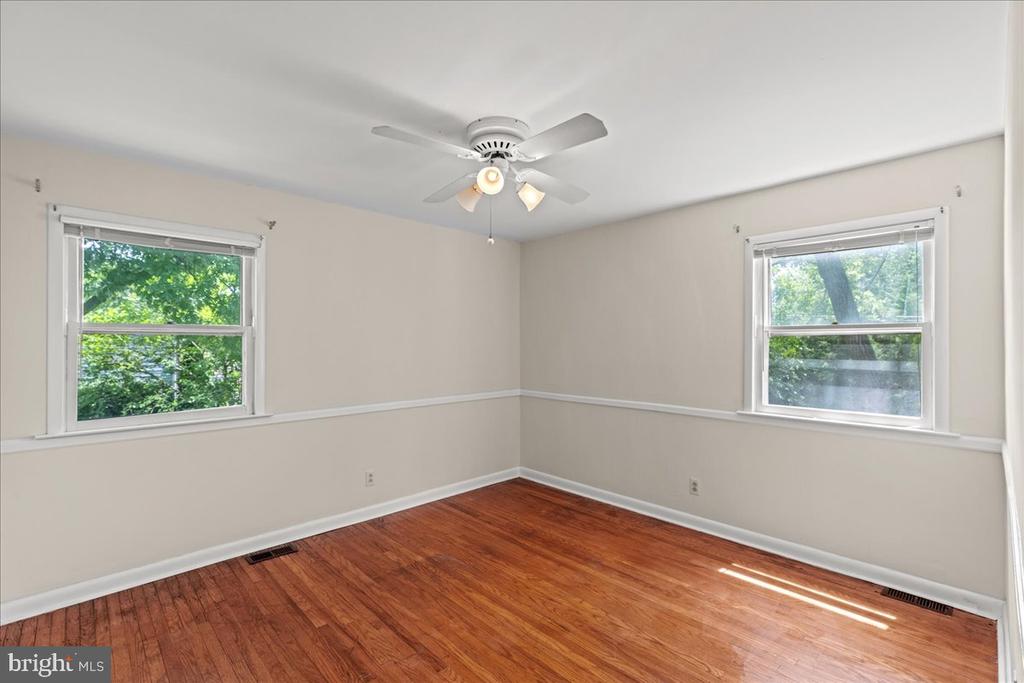 1604 PLEASANT DRIVE