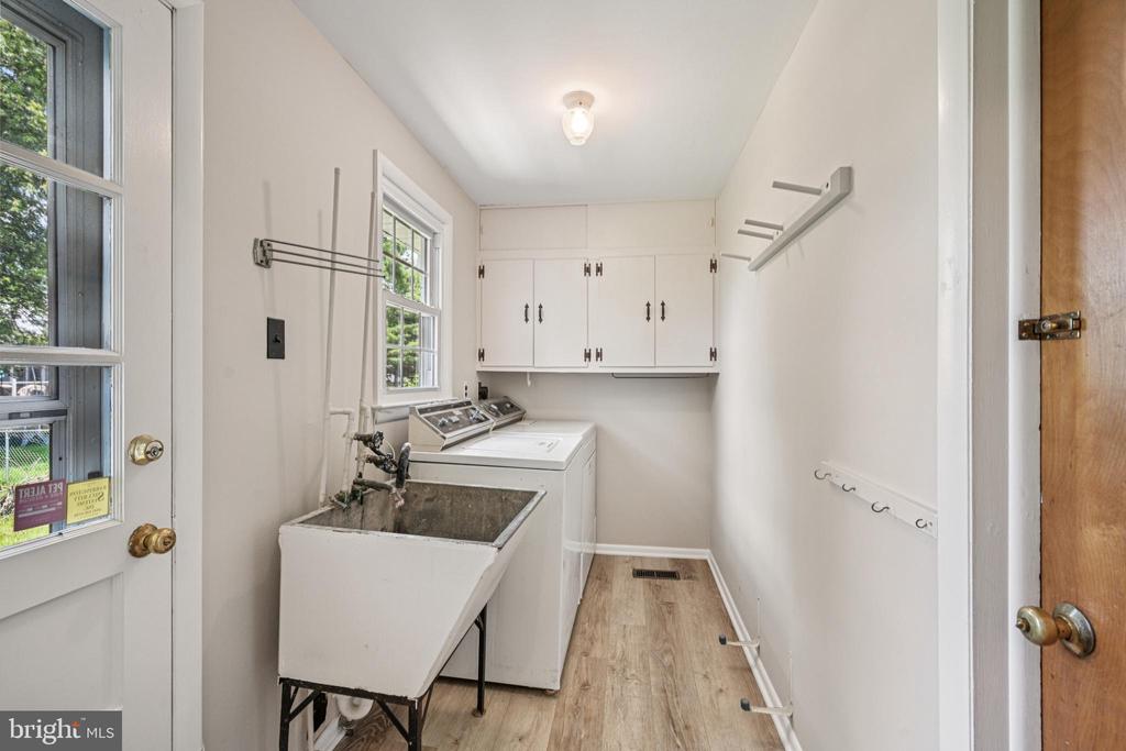 143 Ashbrook Rd
