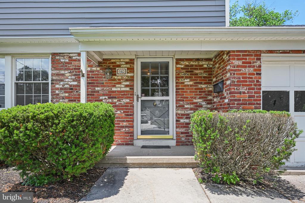 143 Ashbrook Rd