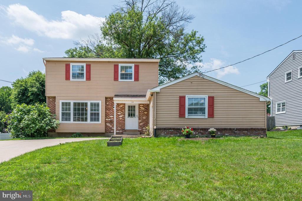 22 CLEMSON ROAD