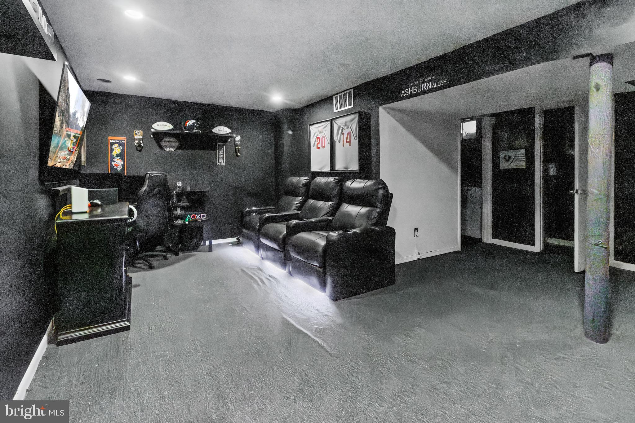 94 MOUNT CLEMENT AVENUE
