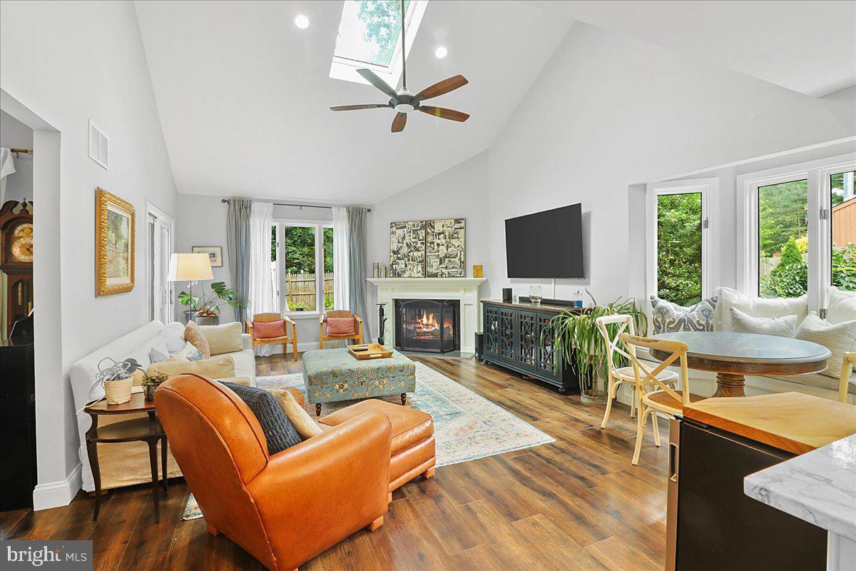 9 GOLF VIEW DRIVE