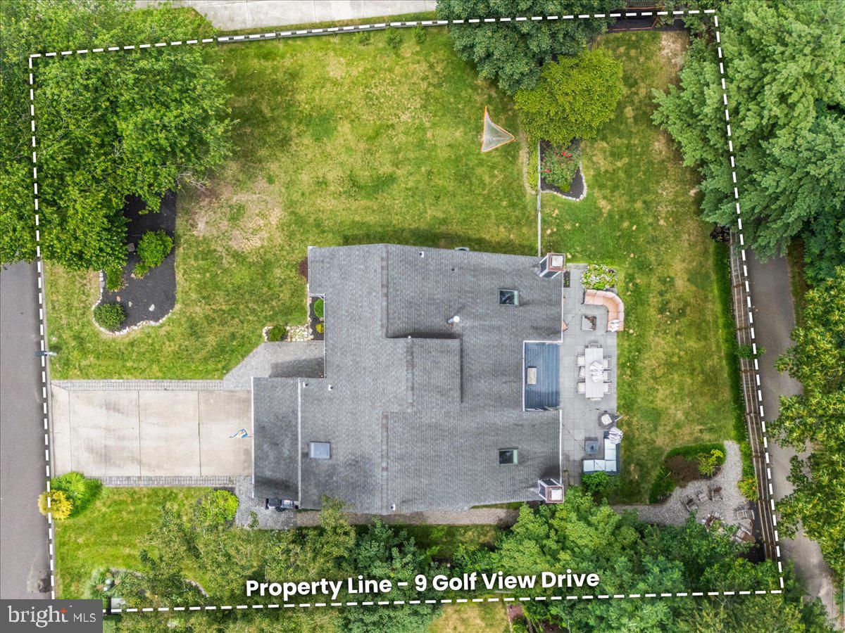 9 GOLF VIEW DRIVE