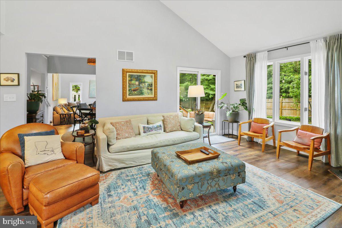 9 GOLF VIEW DRIVE