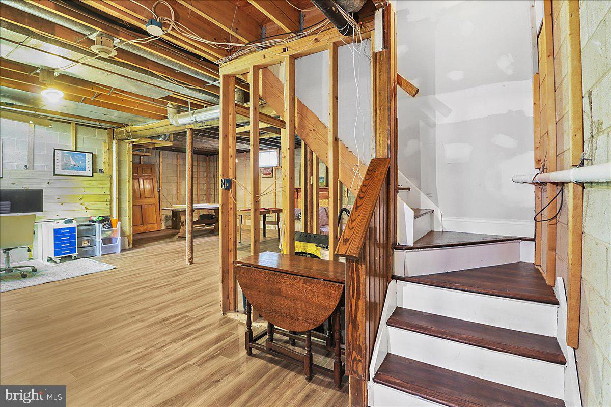 9 GOLF VIEW DRIVE