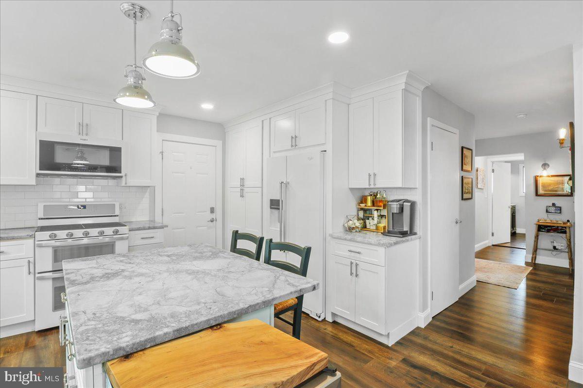 9 GOLF VIEW DRIVE