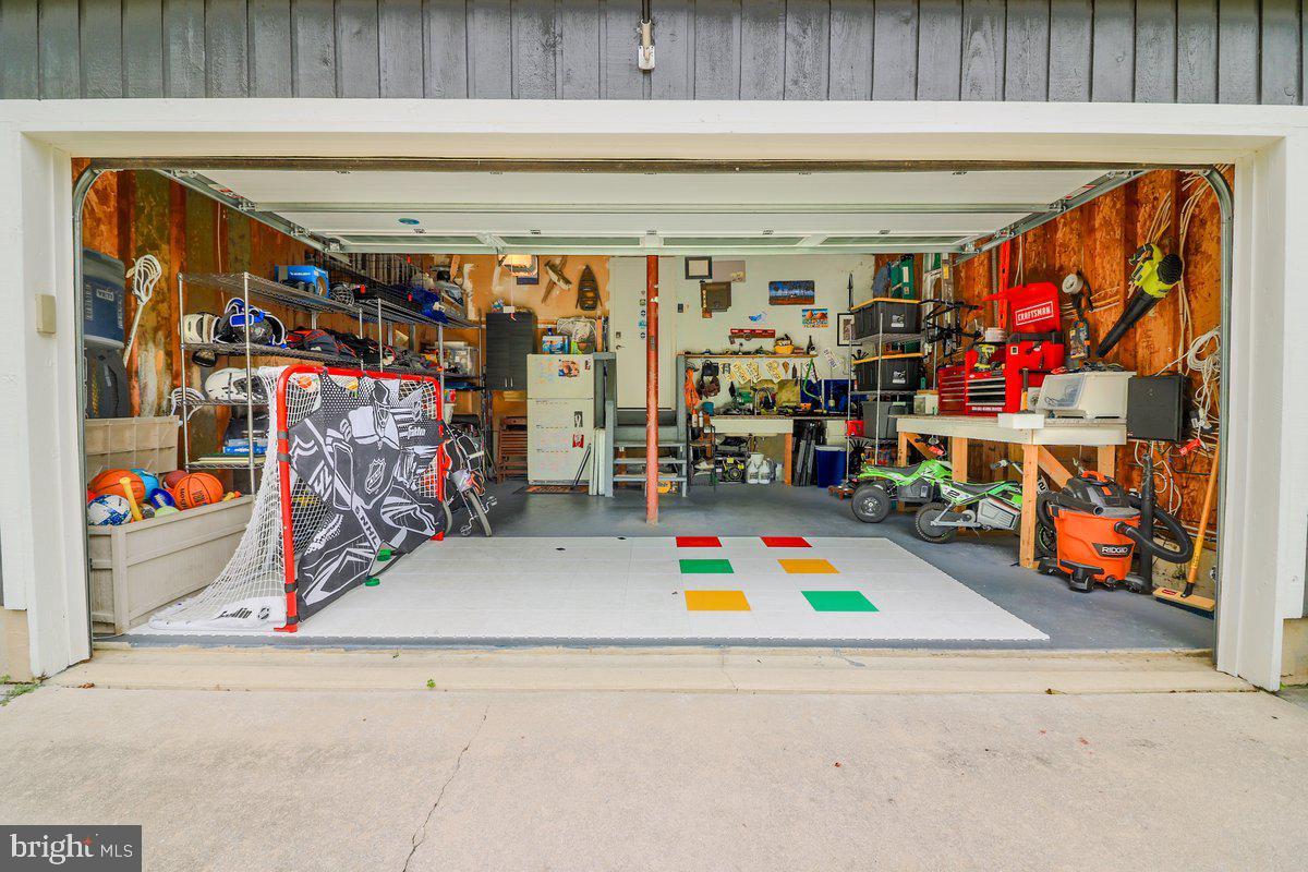 9 GOLF VIEW DRIVE