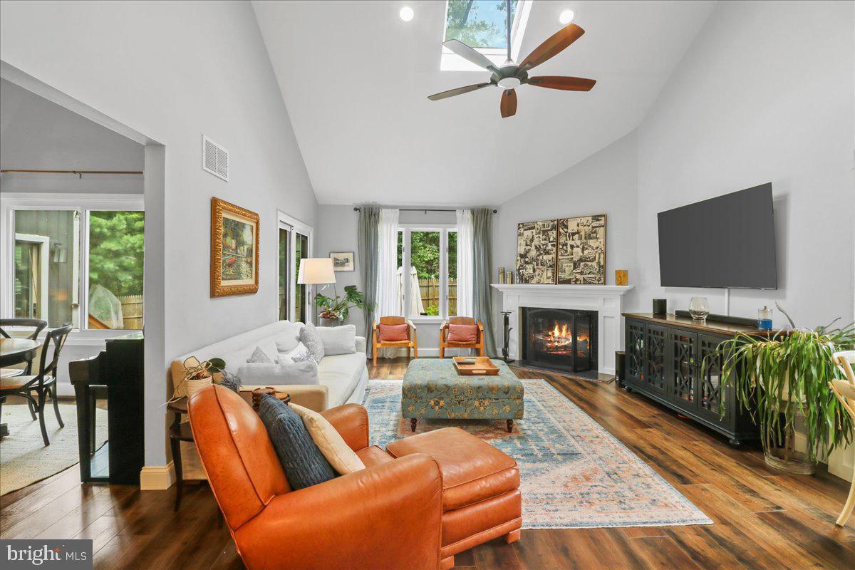 9 GOLF VIEW DRIVE