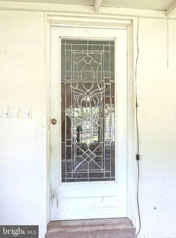 15 W GROVE STREET
