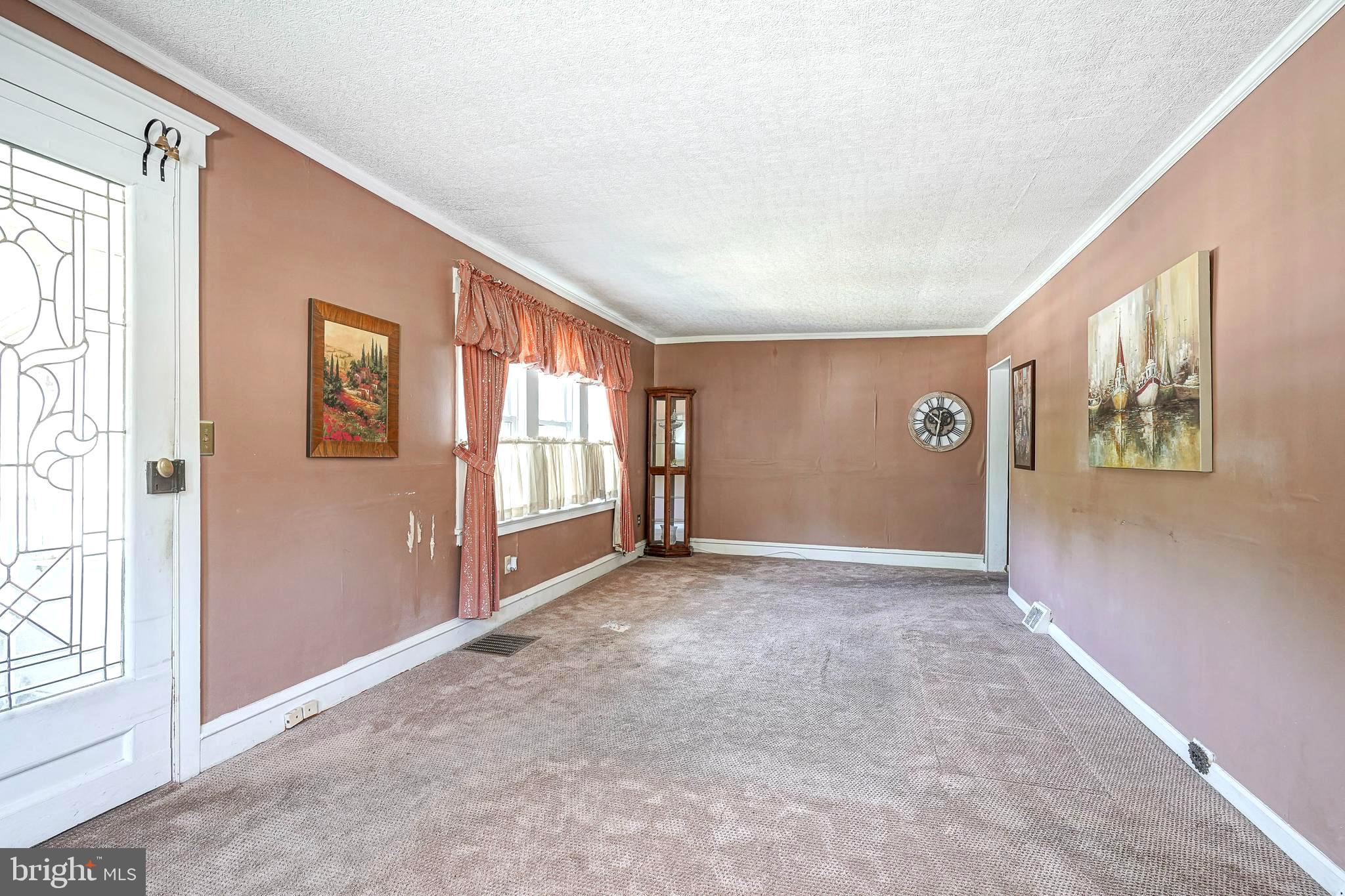 15 W GROVE STREET