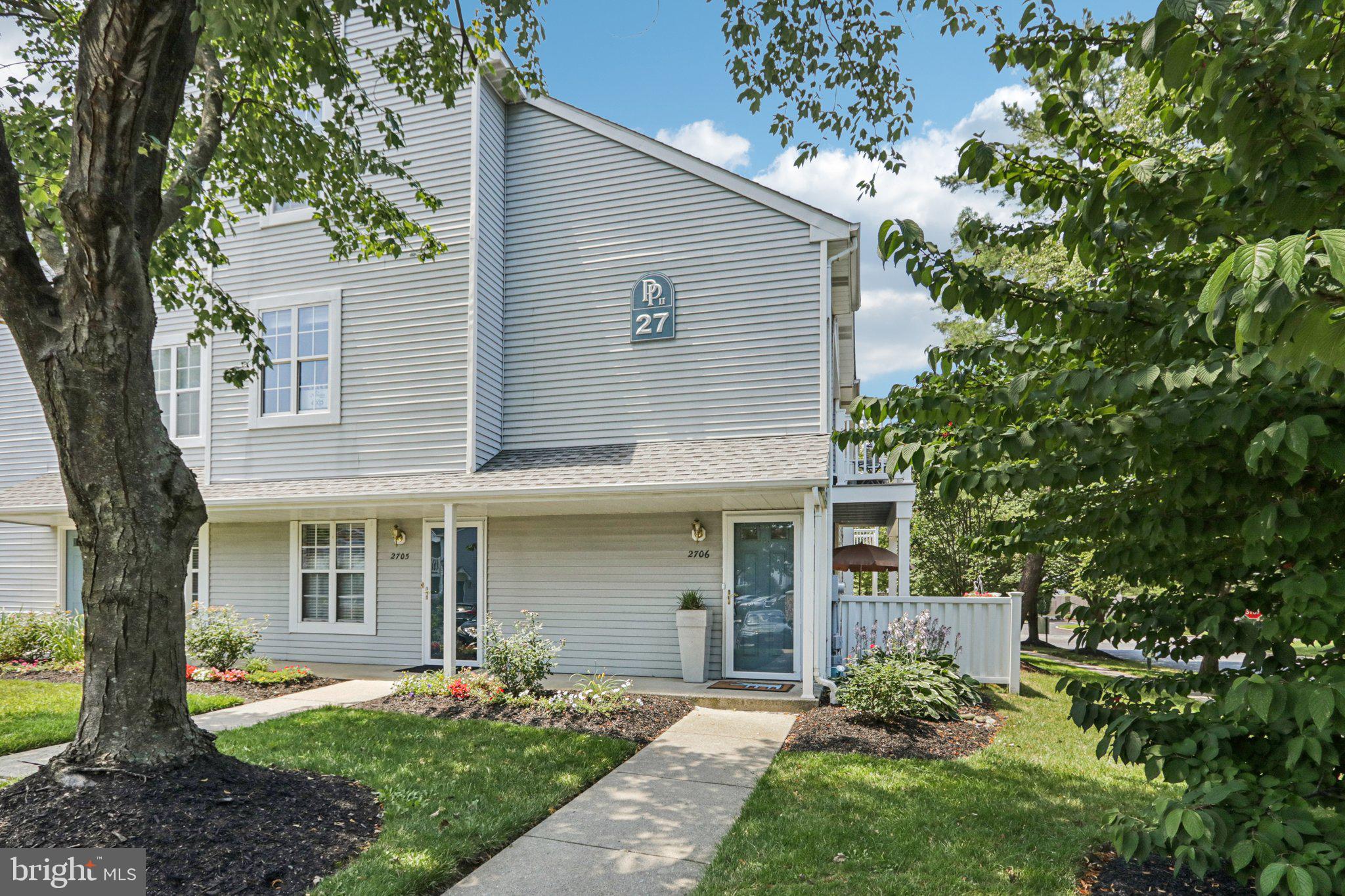 2706 Wimbledon Way