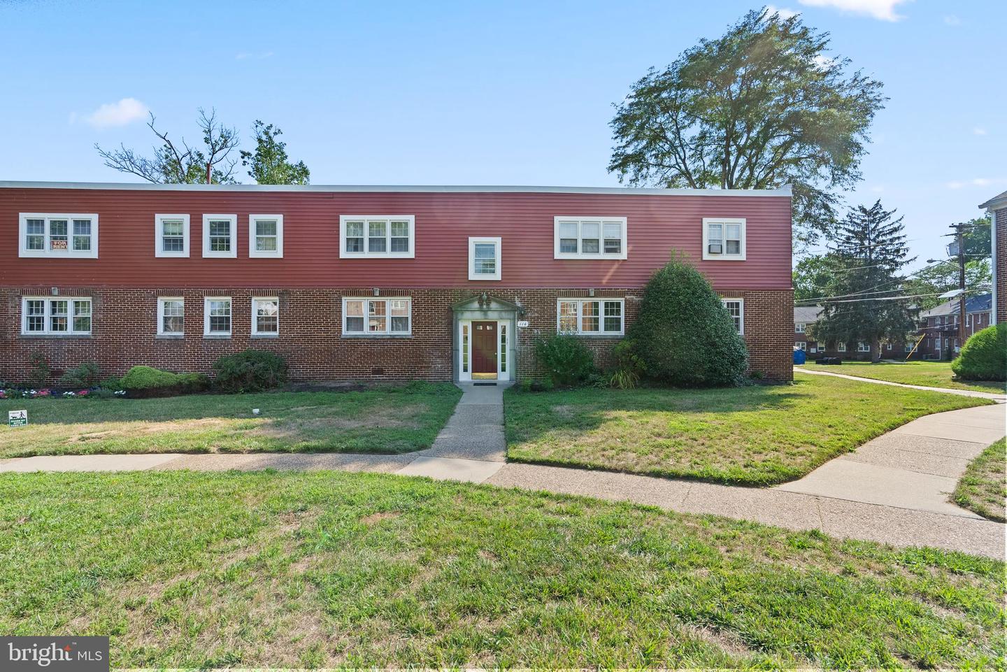 114F CHERRY PARKE