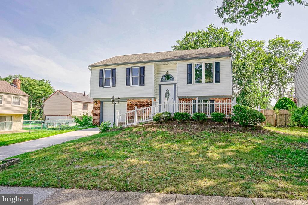 2410 SHELLEY LANE