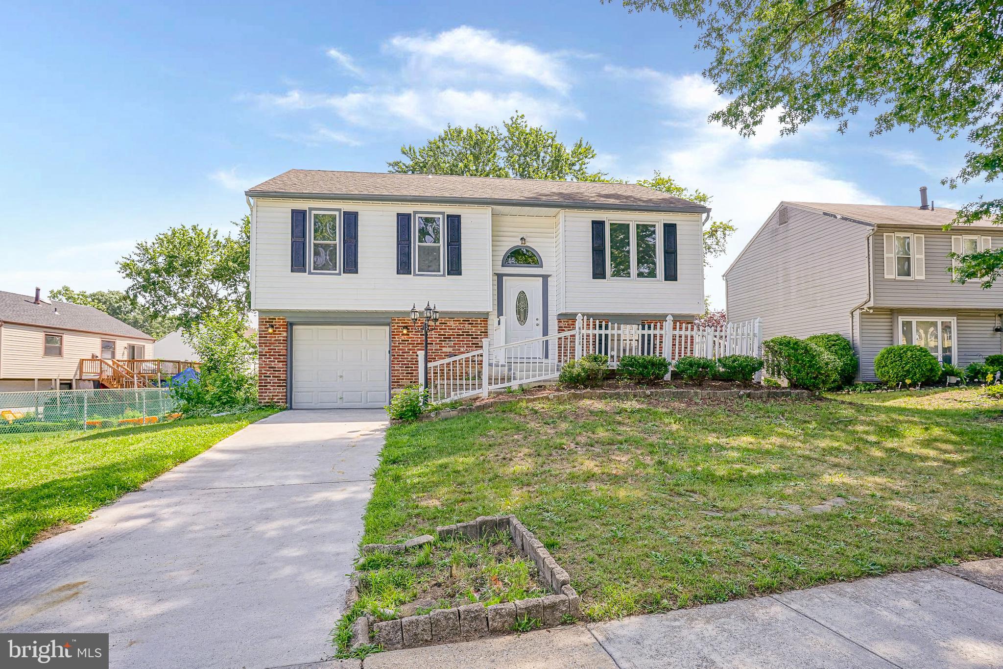 2410 SHELLEY LANE