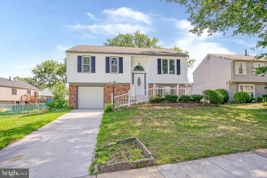 2410 SHELLEY LANE