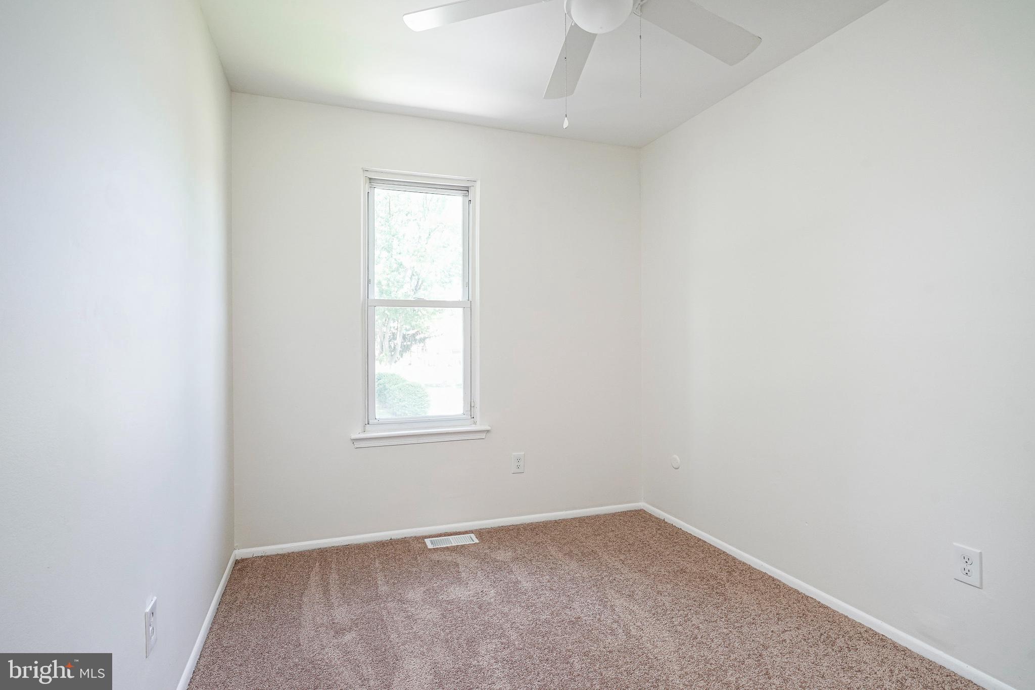 2410 SHELLEY LANE