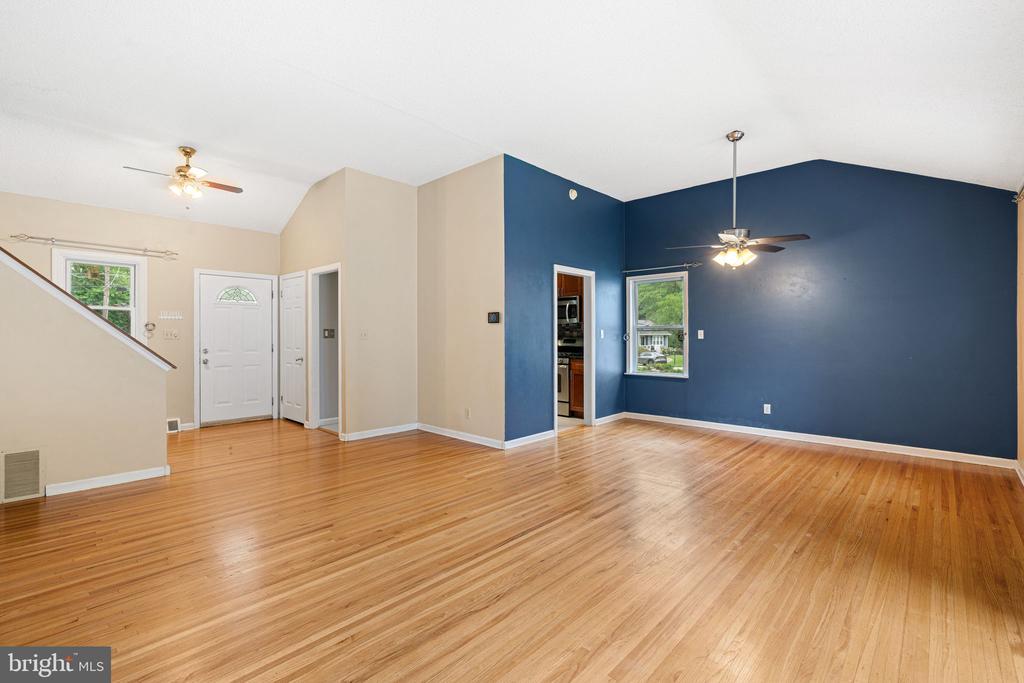 34 KENWOOD DRIVE