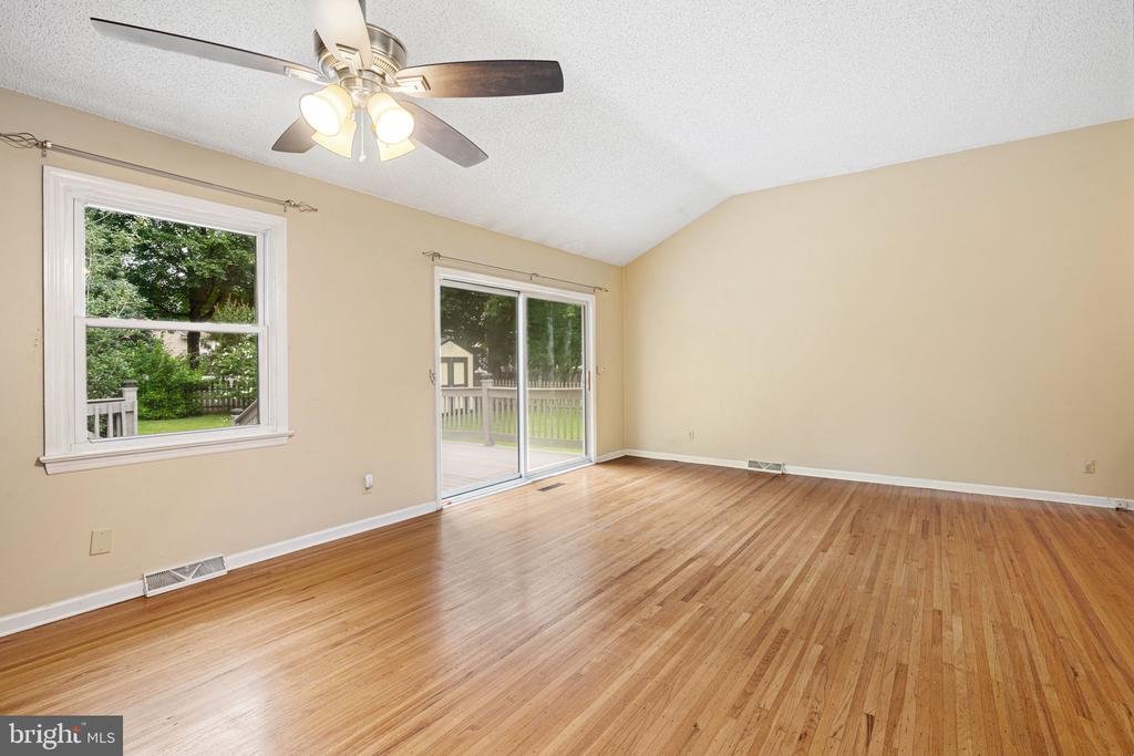 34 KENWOOD DRIVE