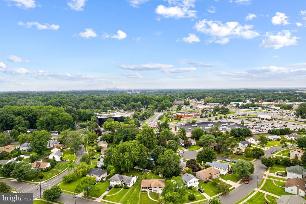 34 KENWOOD DRIVE