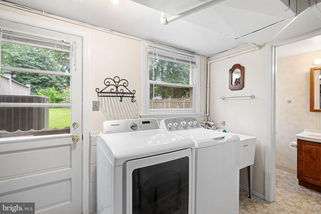34 KENWOOD DRIVE
