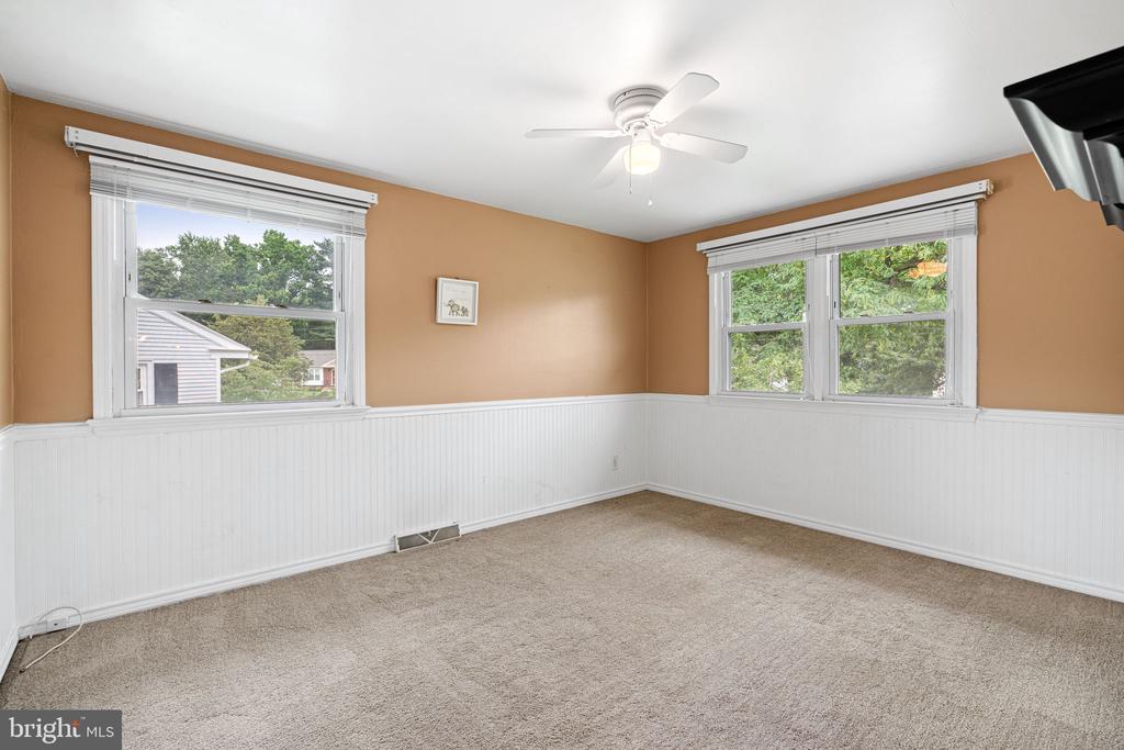 34 KENWOOD DRIVE