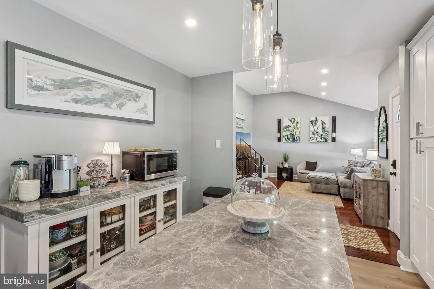 307 Palmwood Ave
